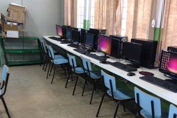 Manutenção dos Computadores da escola - escola municipal Geraldo Napoleão