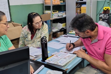 Visitas periódicas e atendimento presencial + remoto para todas as escolas
