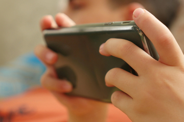 ECA Digital: o que muda nas redes e quais os efeitos na saúde de jovens